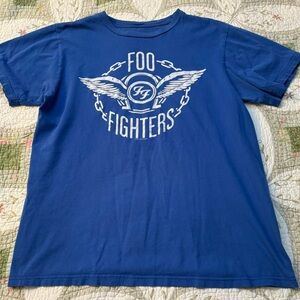 Foo Fighters t-shirt tour merch graphic band tee 2011 music —‎ Unisex Size S/M